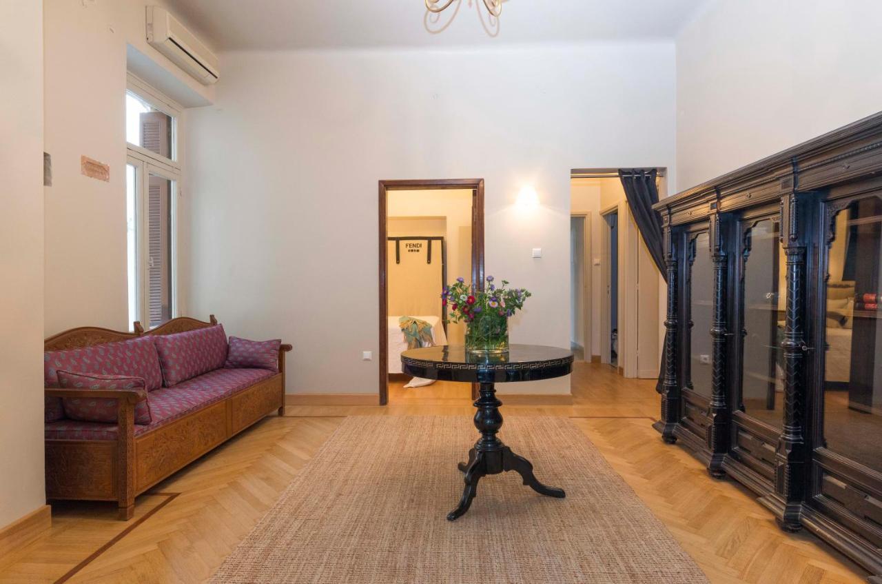 Kolonaki "Centrale" Luxury Apartment Атина Екстериор снимка