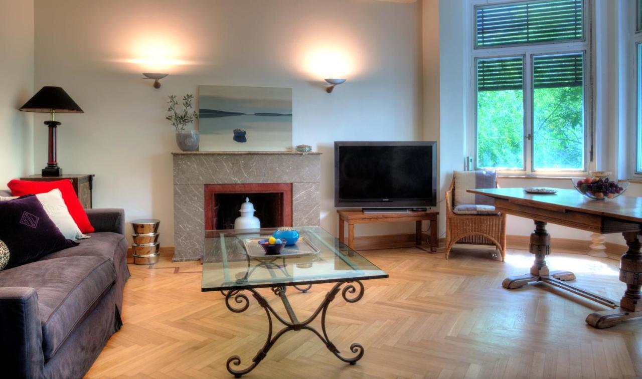 Kolonaki "Centrale" Luxury Apartment Атина Екстериор снимка